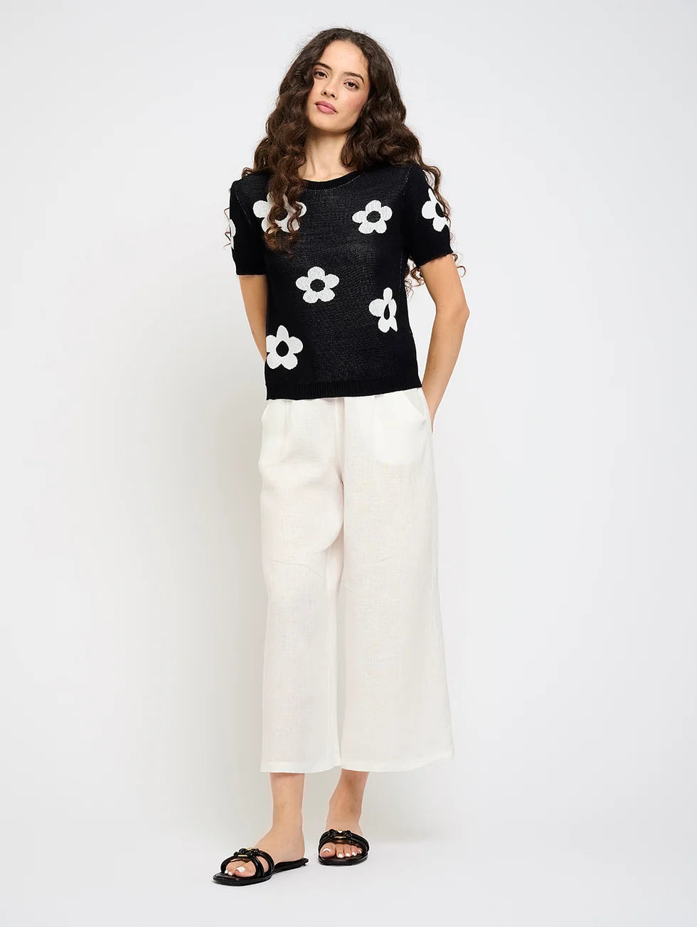 Cropped Linen Pant by Pistache