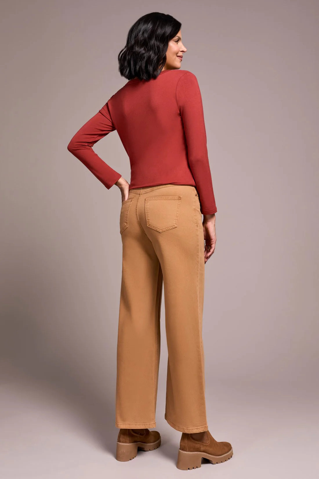 Brooke Hugging Wide Jeans by Tribal