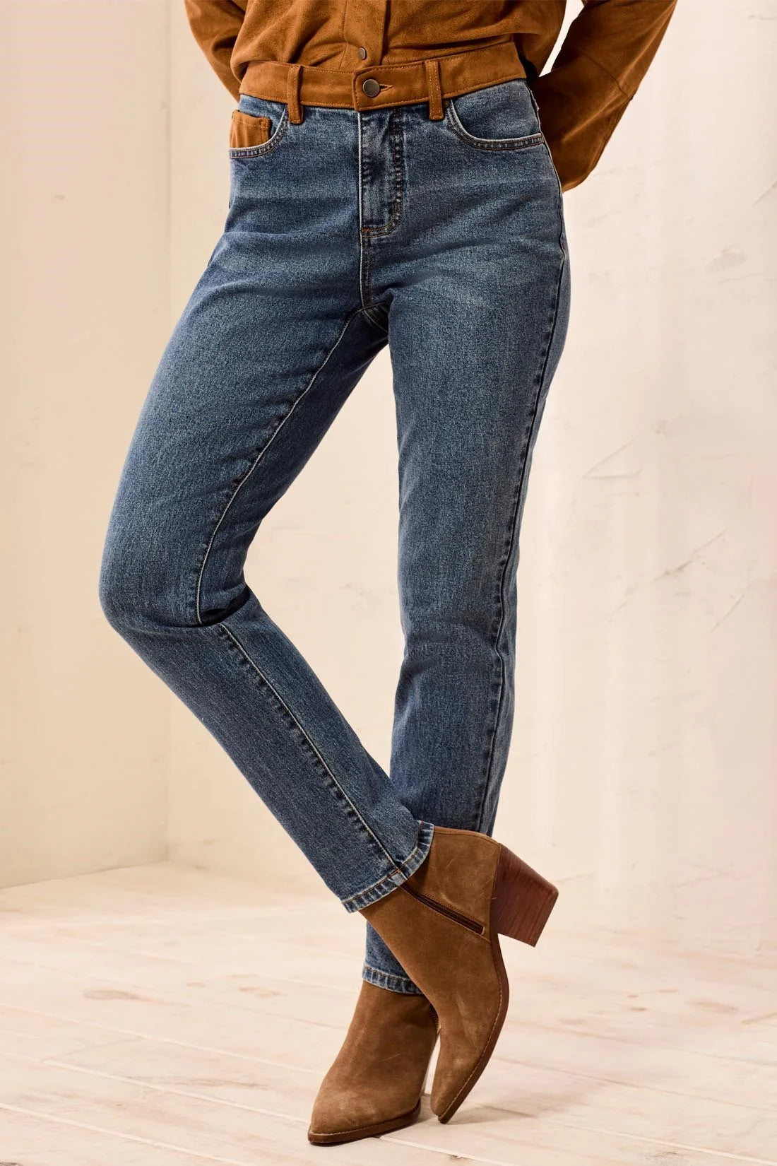 Audrey Hugging Slim Ankle Jeans by Tribal