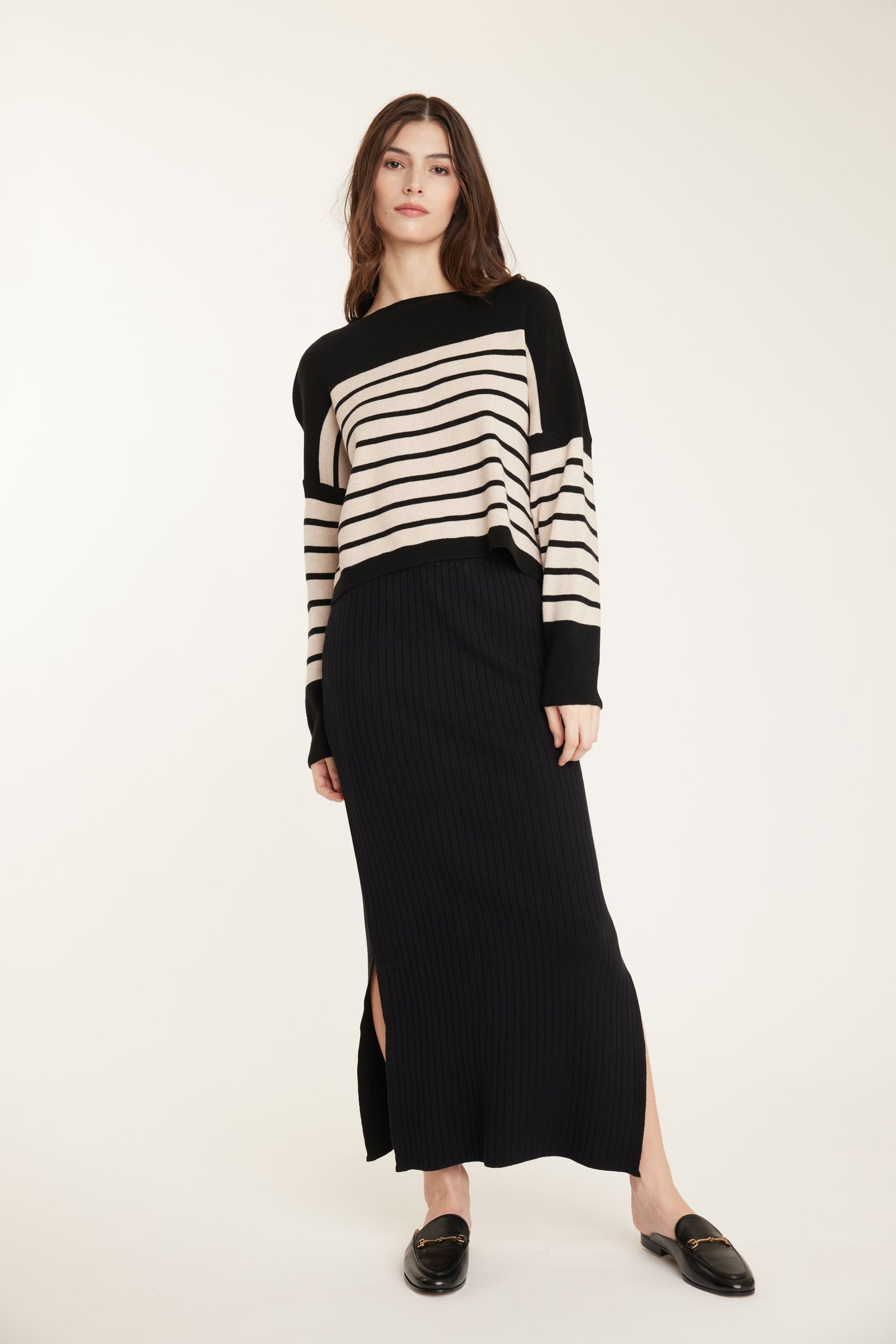 Ribbed Knit Skirt w/ Slit by Pistache