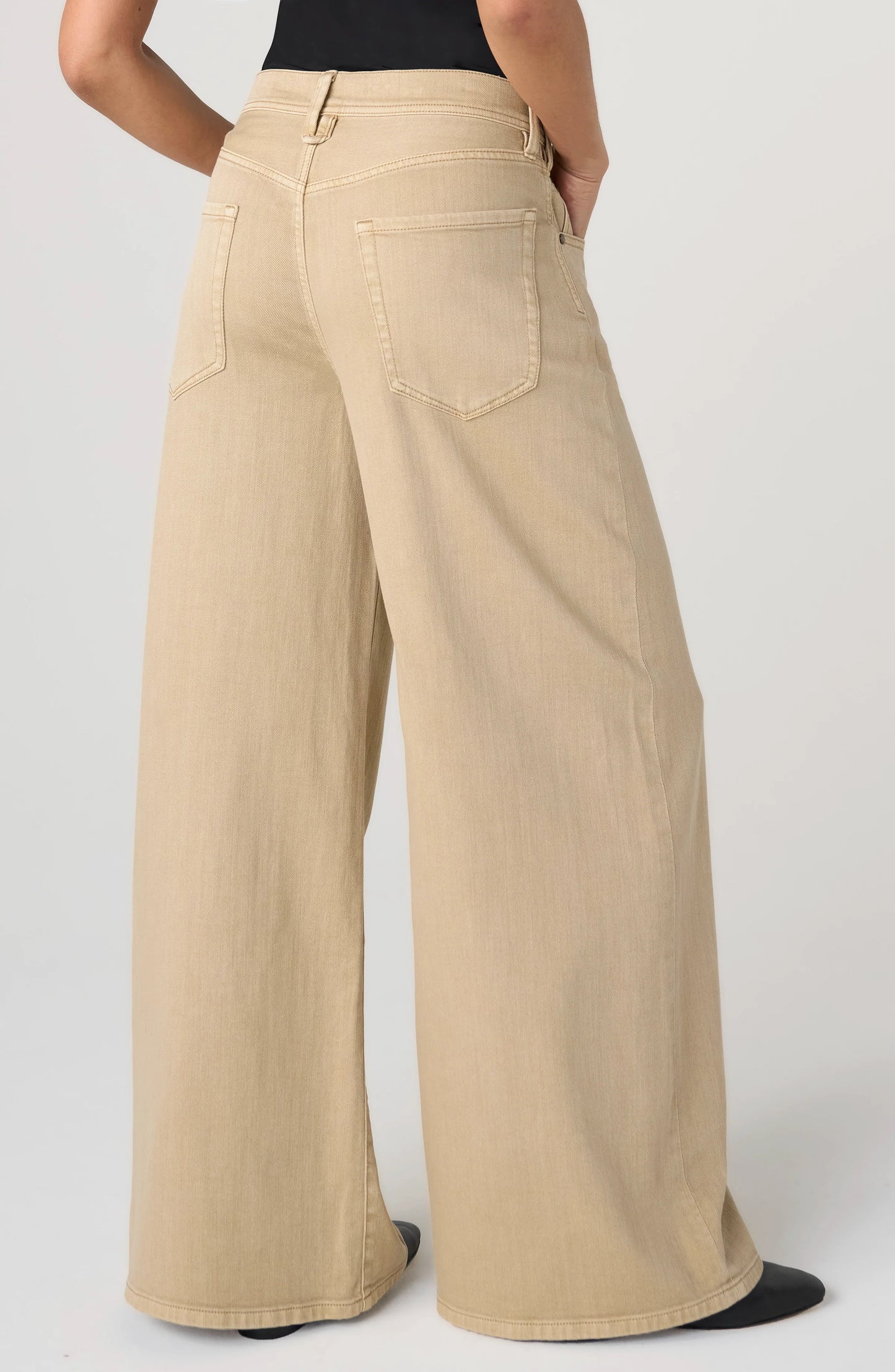Kit High Rise Relaxed Wide Leg by Liverpool