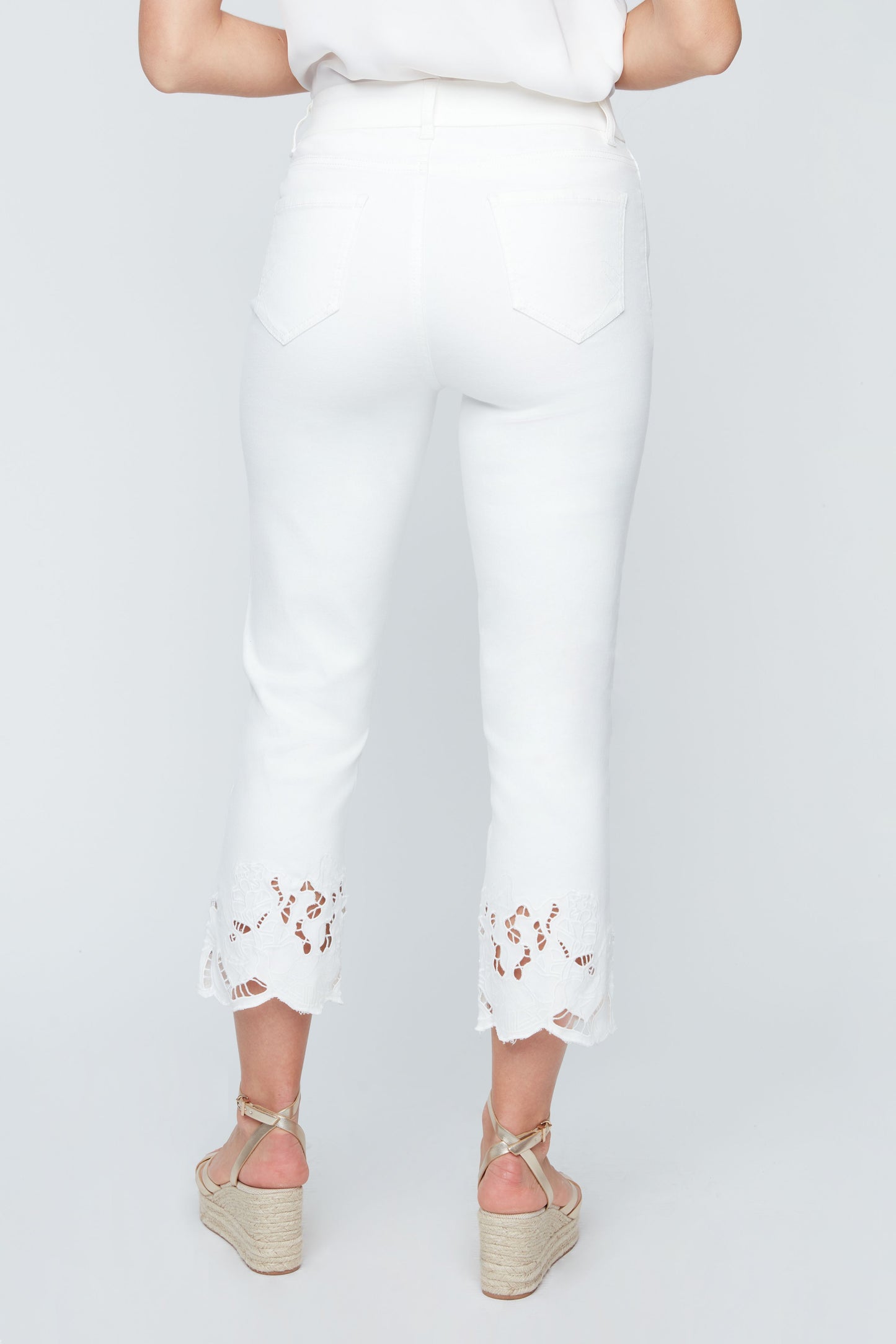 Woven Pant by Renuar