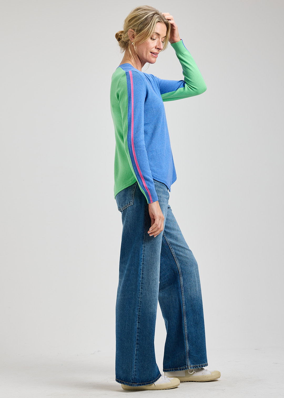 Rounded Bottom Vee by Zaket and Plover