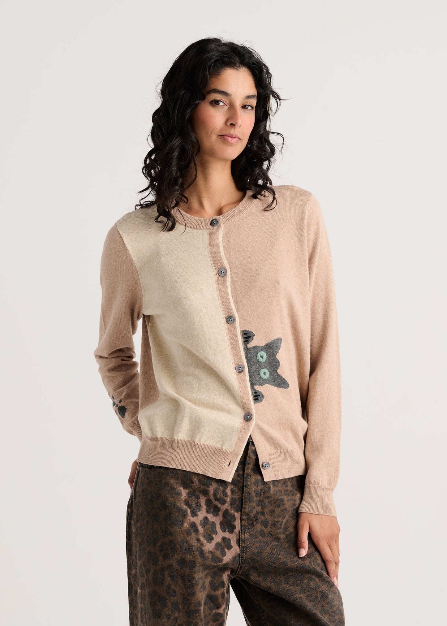 Peekaboo Cat Cardi by Zaket and Plover